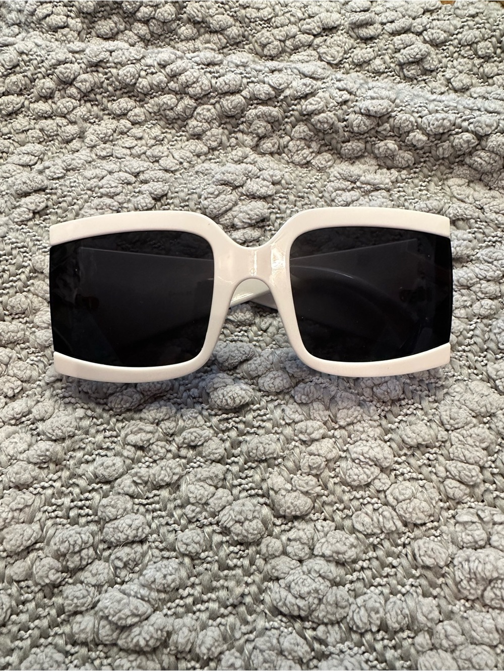White Oversized Square Sunglasses Black Lenses Modern Indie Minimalist Bling Det